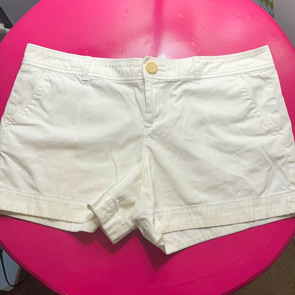 Lilly Pulitzer White Shorts (size 14)